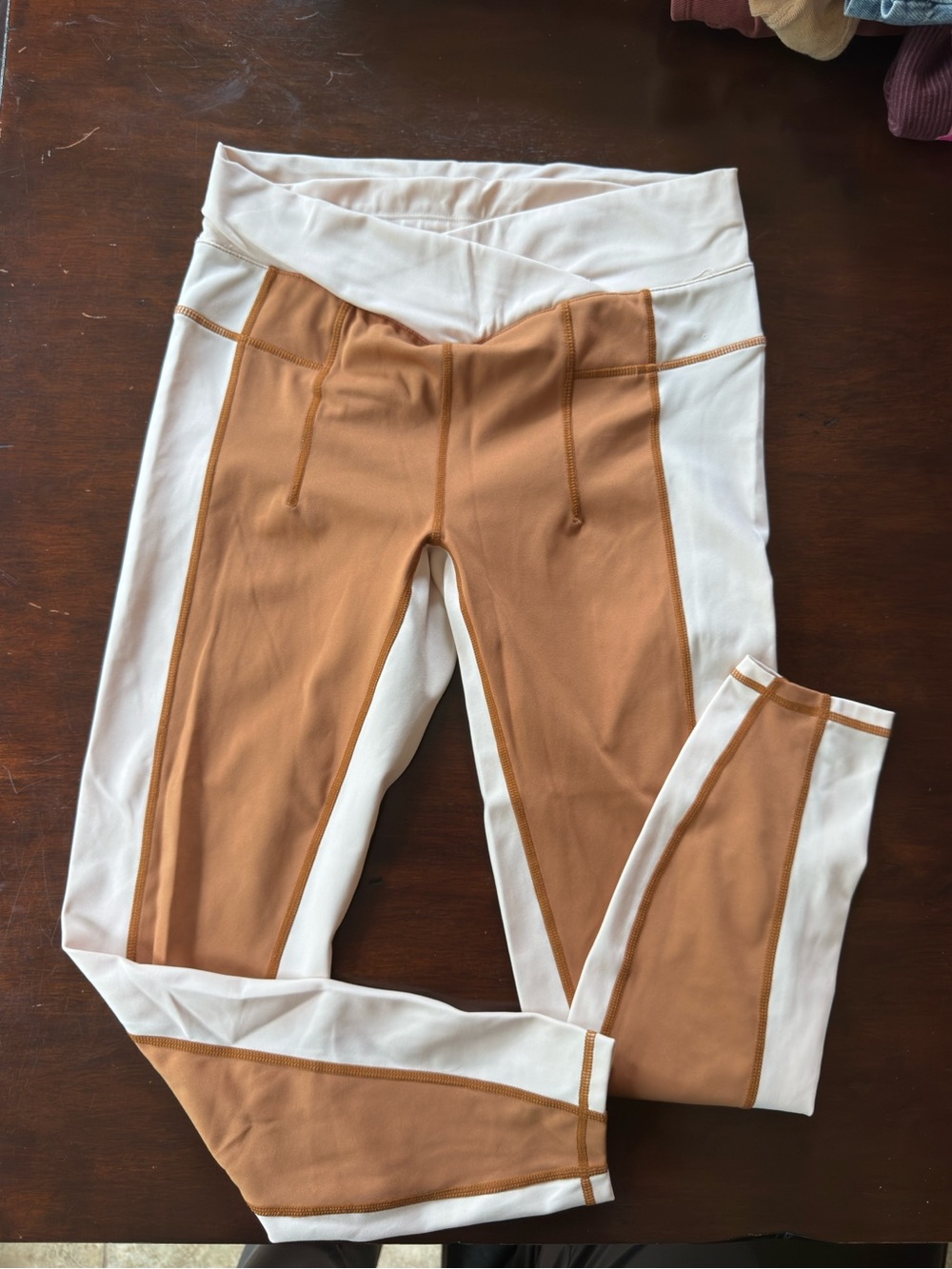 Free people movement Two-Tone Tan and Cream Leggings, size medium
